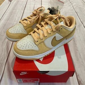 Nike dunks women's 9 gold/sail suede NIB
